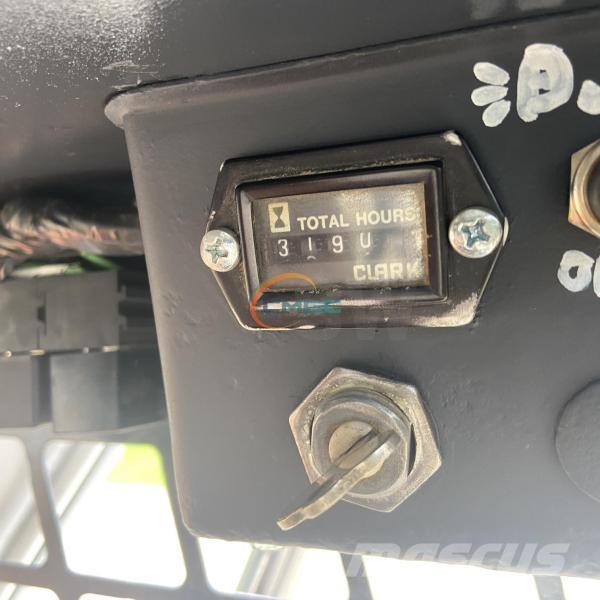 Bobcat 310 لوادر بعجل