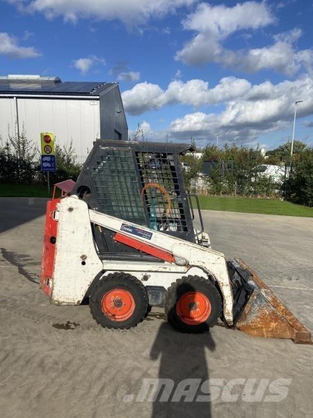 Bobcat S 70 لوادر بعجل