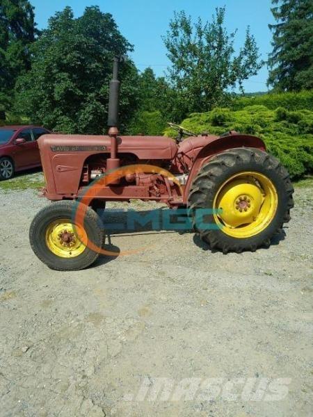 David Brown 850 الجرارات