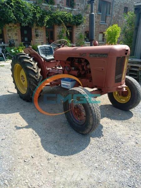 David Brown 850 الجرارات