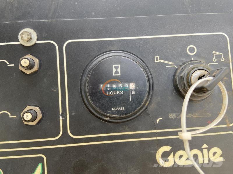 Genie Z51/30J رافعات سلة مفصلية