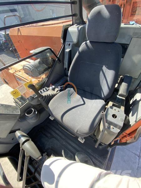 Hitachi EG70 شاحنات المخلفات الصلبة