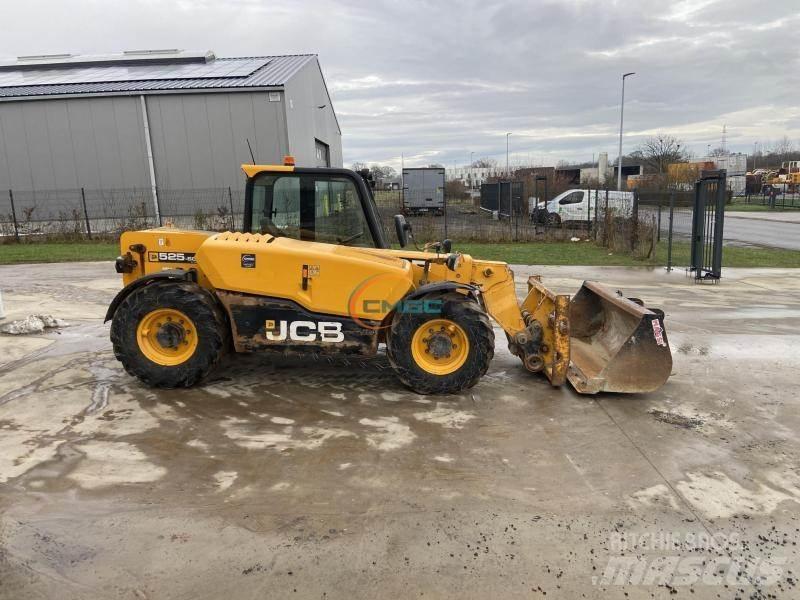 JCB 525.60 مناولات متداخلة