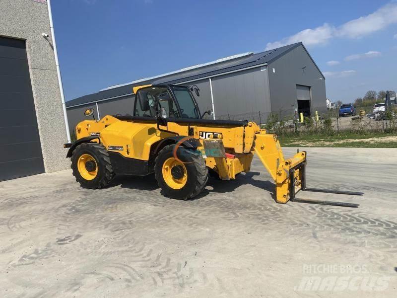 JCB 540-140 مناولات متداخلة