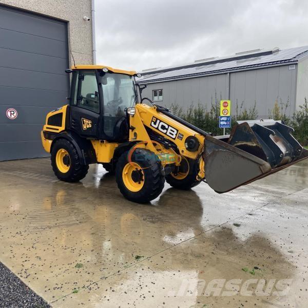 JCB TM220 لوادر بعجل