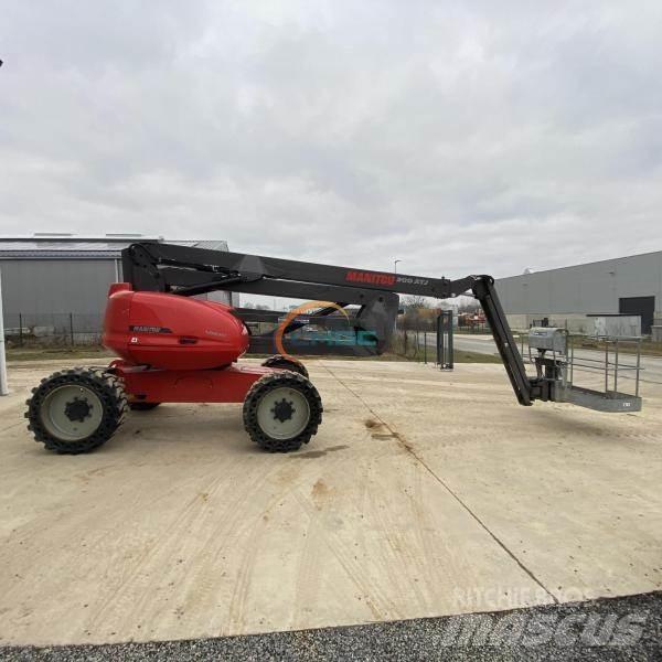 Manitou 200 ATJ رافعات سلة مفصلية