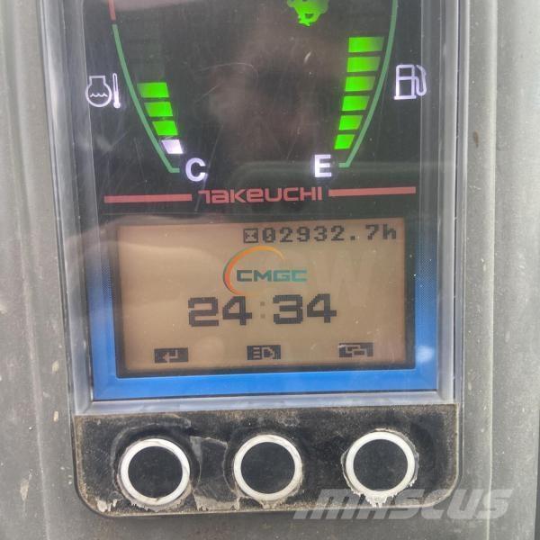 Takeuchi TB216 حفارات بعجل