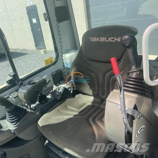 Takeuchi TB225 حفارات بعجل