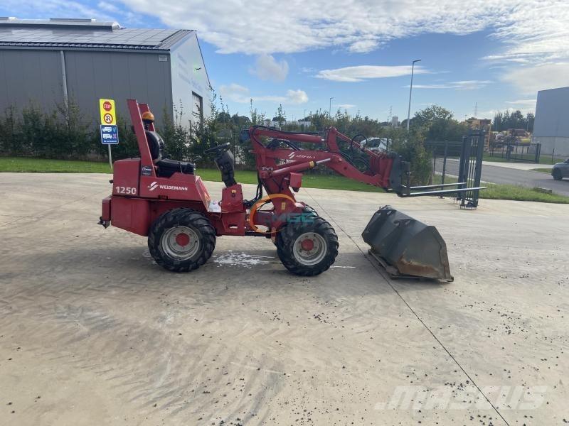 Weidemann 1250 لوادر بعجل