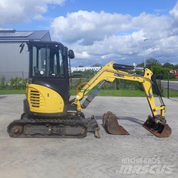 Yanmar VIO 26-6 حفارات بعجل