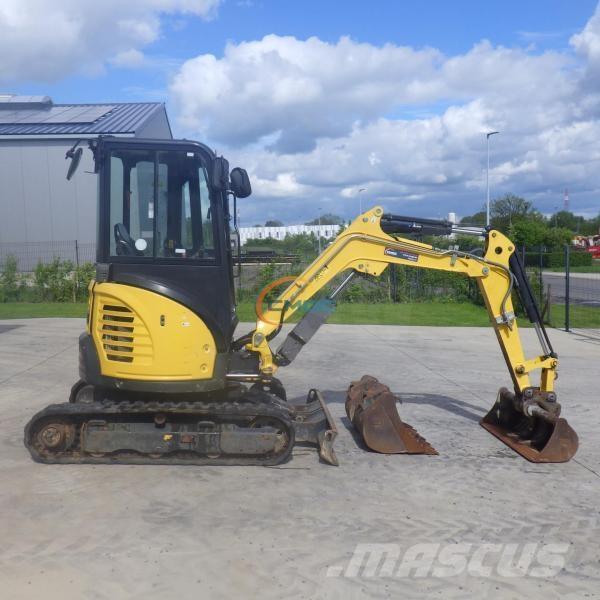 Yanmar VIO 26-6 حفارات بعجل