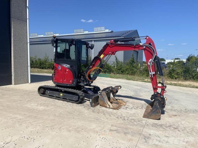Yanmar VIO38-6 حفارات بعجل