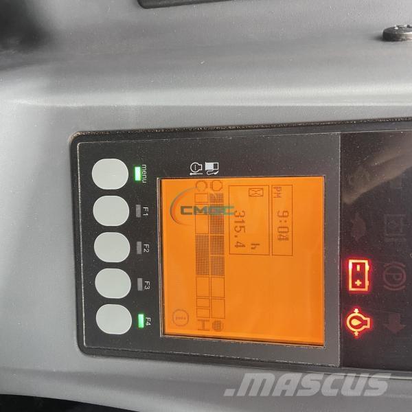 Yanmar VIO38-6 حفارات بعجل