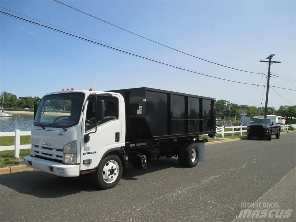 Isuzu NRR شاحنات الحاويات