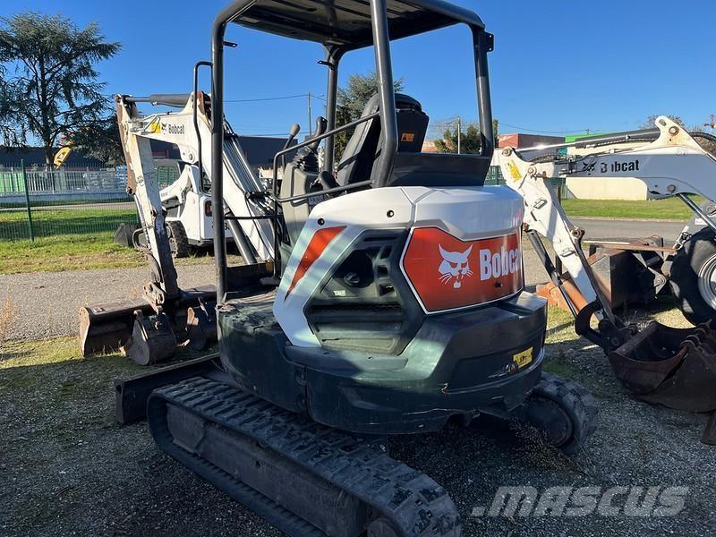 Bobcat E35Z حفارات زحافة