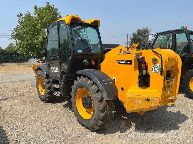JCB 540-140 مناولات متداخلة