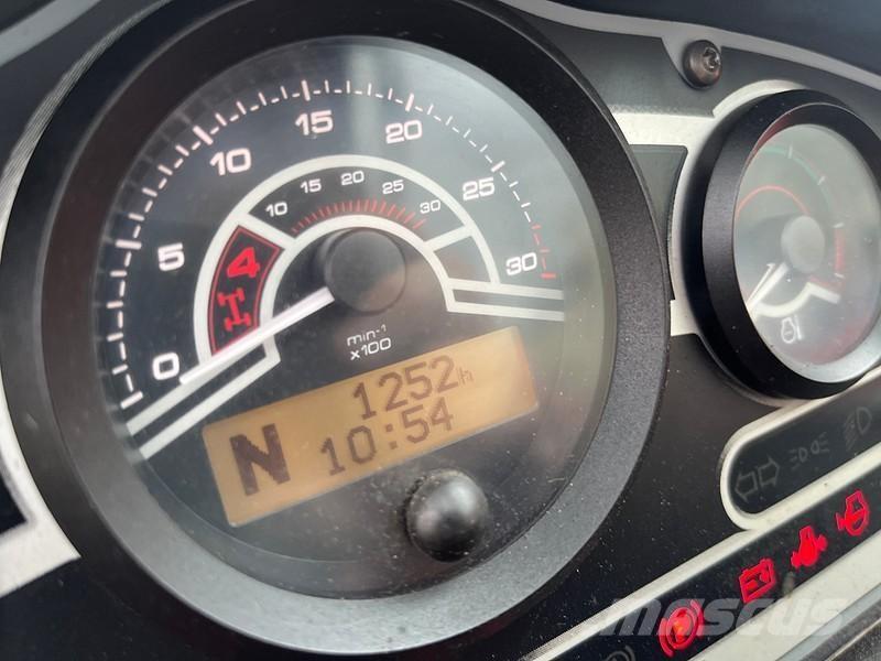 Manitou MT 732 مناولات متداخلة