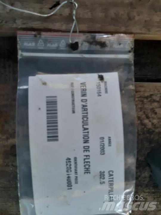 CAT 302.5 هيدروليات