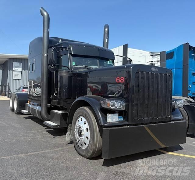 Peterbilt 389 شاحنات أخرى