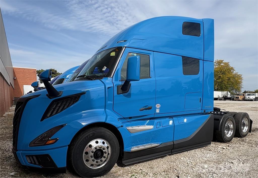 Volvo VNL شاحنات أخرى