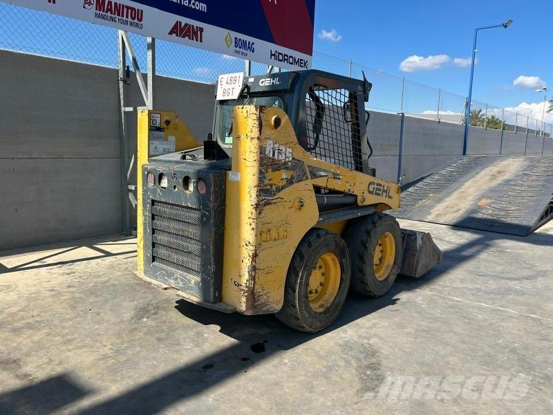 Gehl SR135 لوادر صغيرة