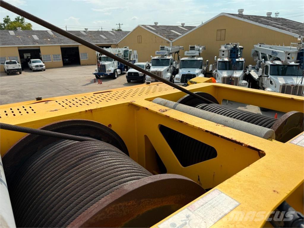 Grove GRT8100 رافعات الطرق الوعرة