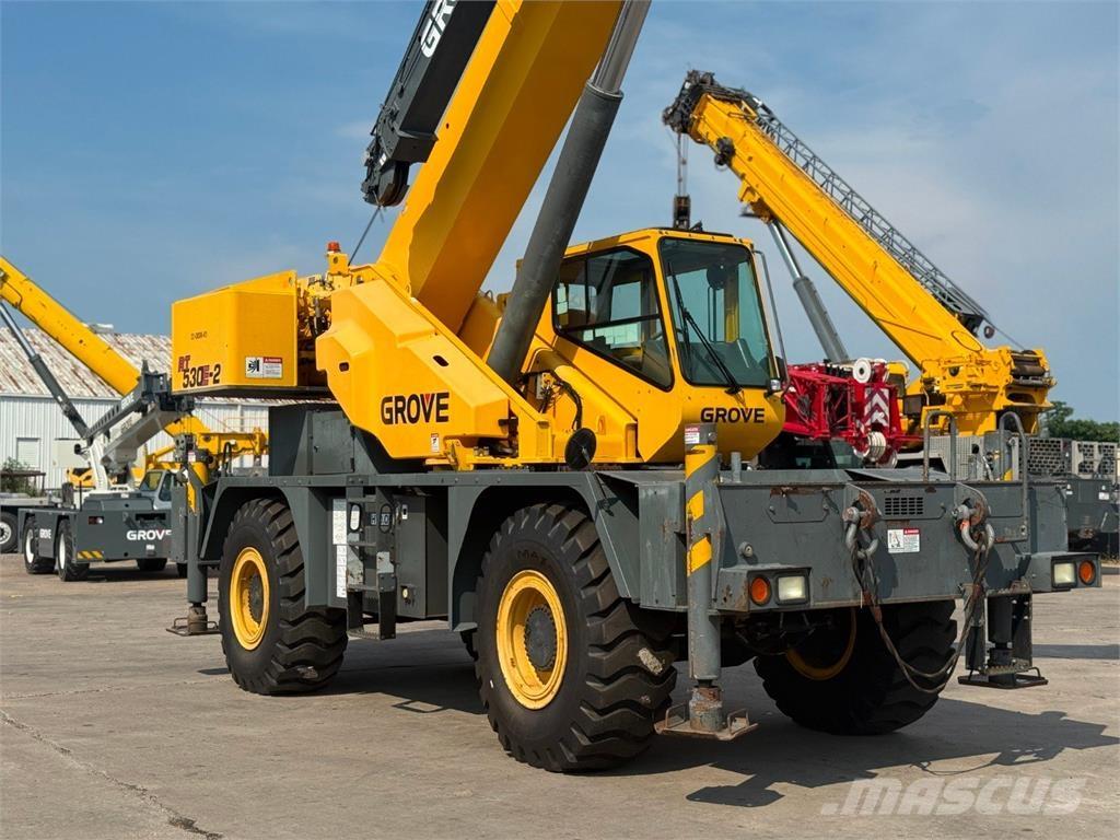 Grove RT530E رافعات الطرق الوعرة