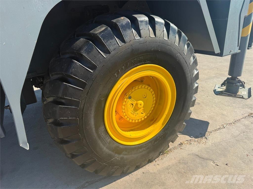 Grove RT540E رافعات الطرق الوعرة