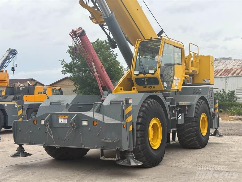 Grove RT770E رافعات الطرق الوعرة