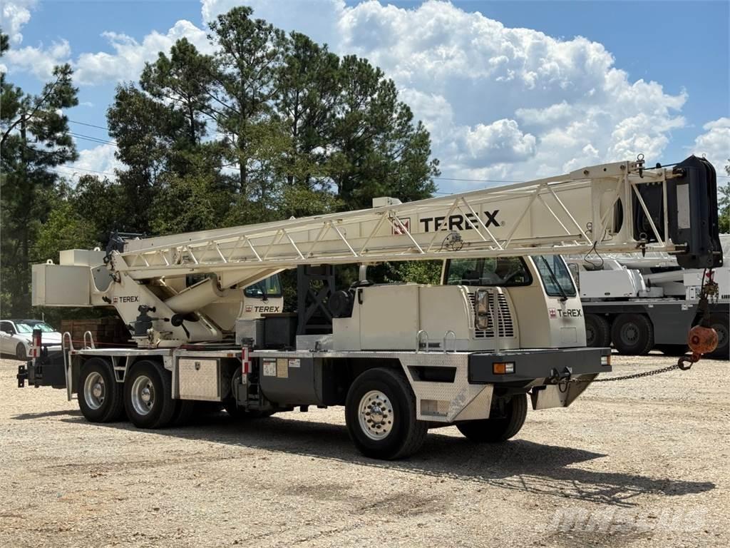 Terex T 340-1XL رافعات صالحة لكل أنواع الطرق