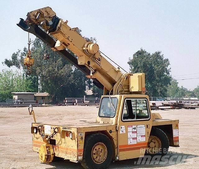 Grove AP206 رافعات الطرق الوعرة