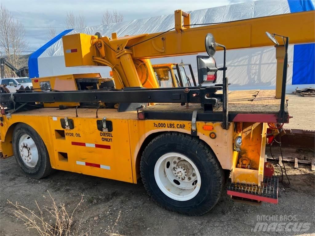 Grove IND-36 رافعات الطرق الوعرة