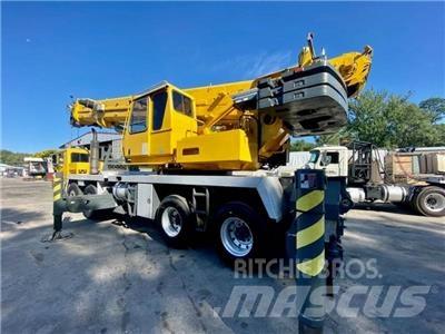 Grove TMS900E رافعات صالحة لكل أنواع الطرق