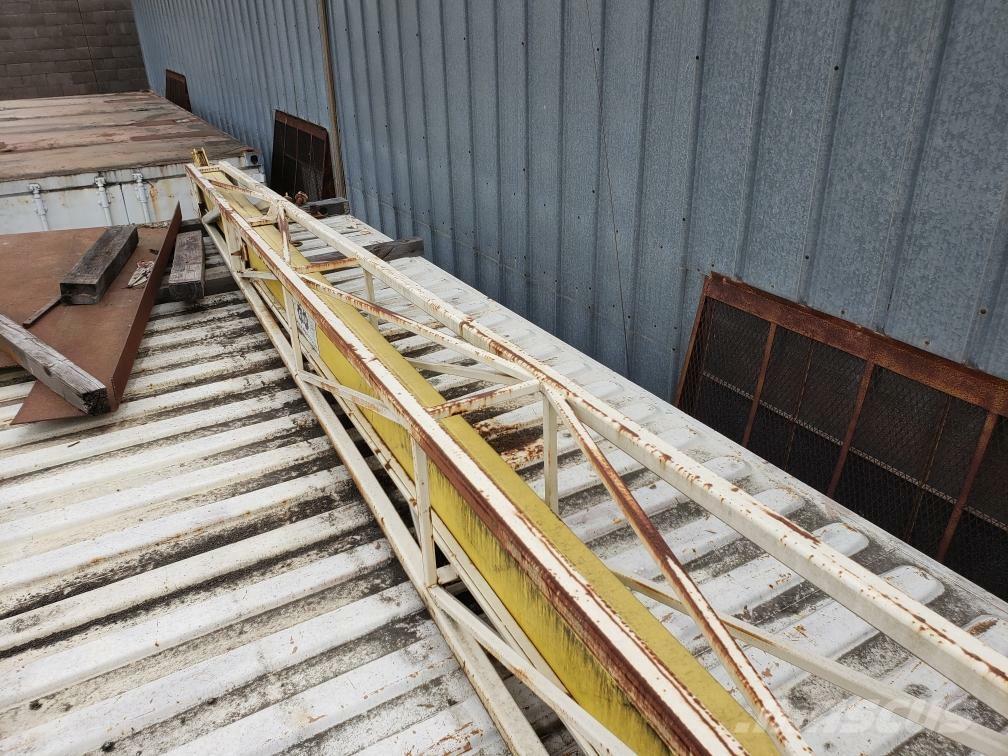 Lorain  أذرع الغطاس