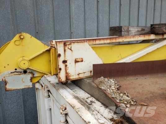 Lorain  أذرع الغطاس