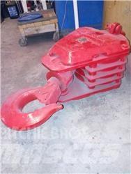 Lorain MCH 230E رافعات صالحة لكل أنواع الطرق