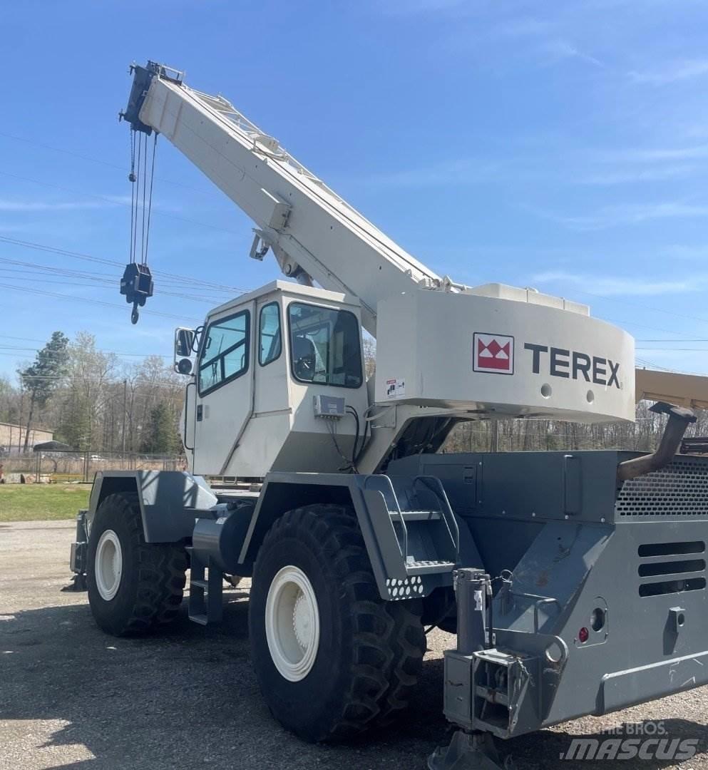 Terex RT 335 رافعات الطرق الوعرة