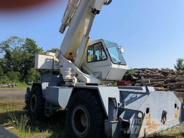 Terex RT230E رافعات الطرق الوعرة