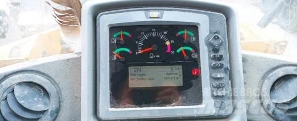 CAT 966 K لوادر بعجل