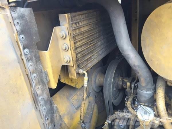 CAT D6H LGP II بلدوزرات مجنزرة
