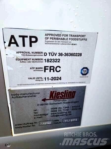 DAF LF 260 FA شاحنات ذات هيكل صندوقي