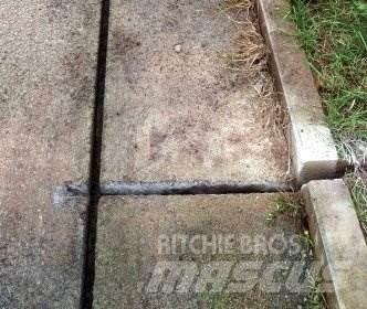 Ditch Witch MT 9 أخرى