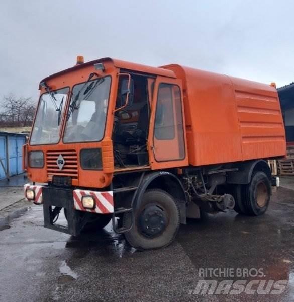 IFA W50 +KM 2301 كناسات