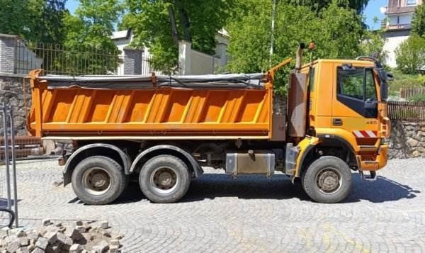 Iveco B066 شاحنات قلابة
