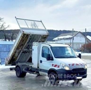 Iveco Daily 65c15 شاحنات قلابة