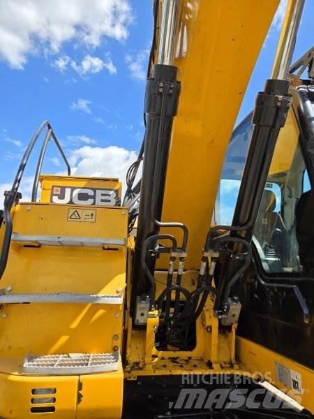 JCB JZ 235 LC حفارات زحافة