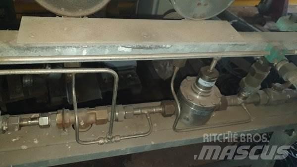  _JINÉ (CZ) APT - TD 103 Ú مكابس