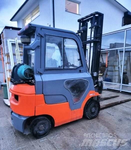  _JINÉ Toyota/BT - GT 15 شاحنات الديزل