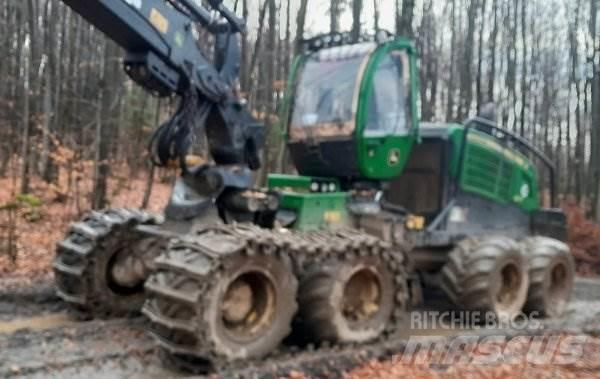 John Deere 1270 G 8W قاطعات وجامعات الأشجار
