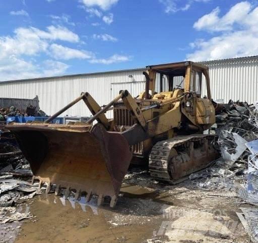 Komatsu D75 S5 لوادر زحافة